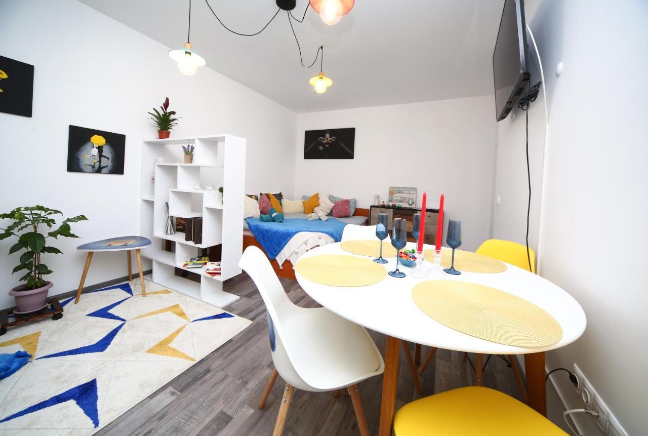 B&M Apartment Brasov Exterior photo