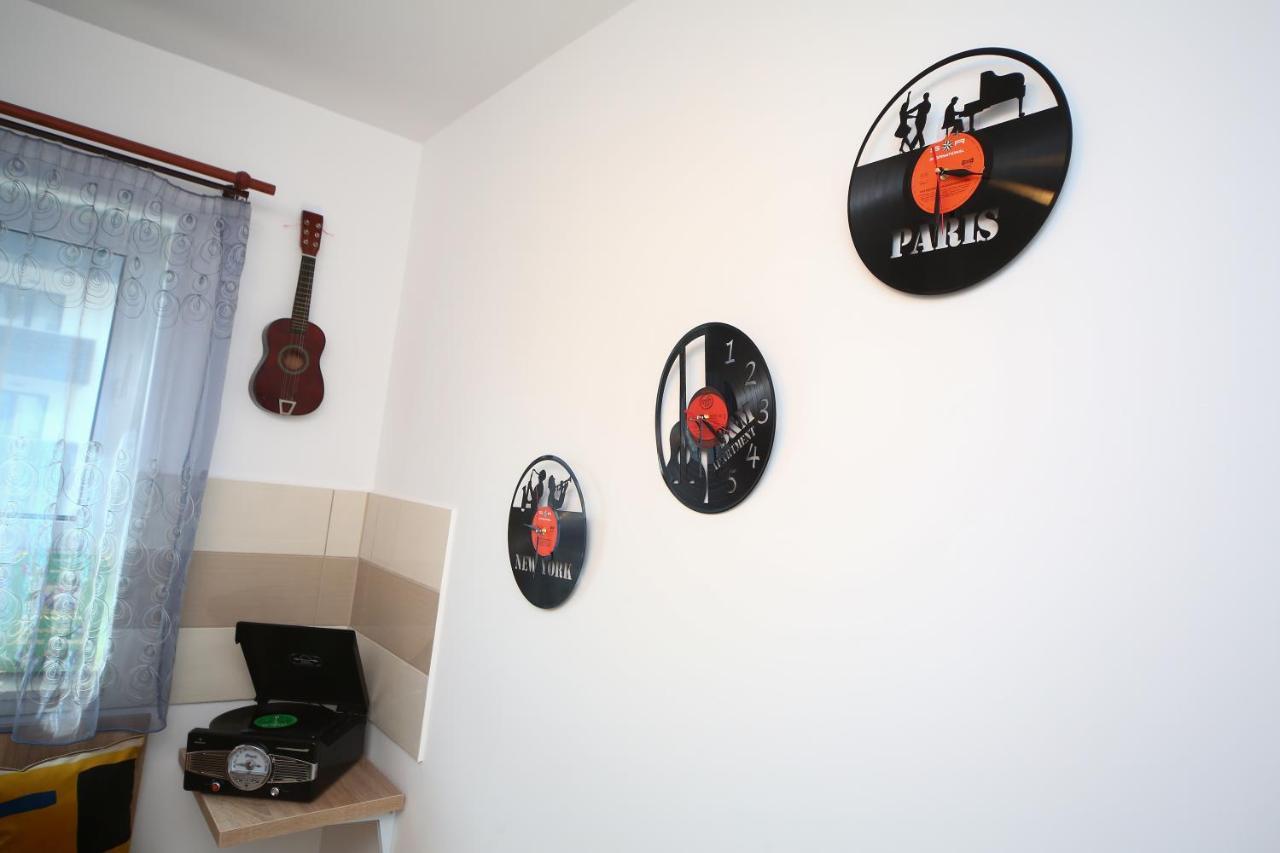 B&M Apartment Brasov Exterior photo